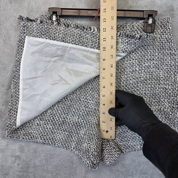 Zara Skort Womens Medium Gray Tweed Wrap Front Shorts Mini Skirt Pockets Lined - Picture 6 of 9